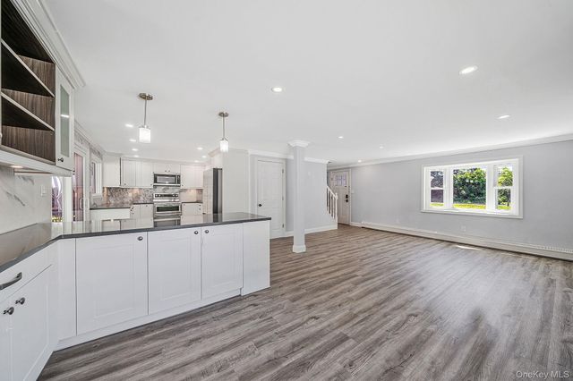 457 Peconic Street, Ronkonkoma, NY 11779