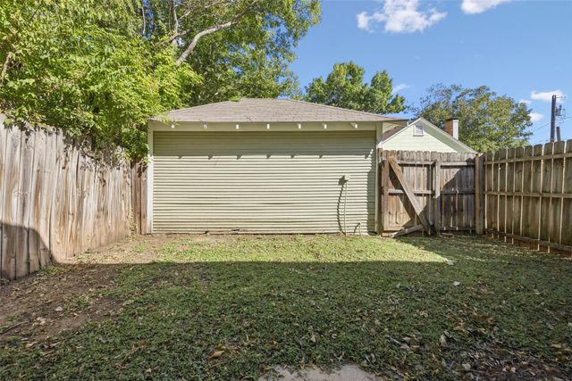 222 W College Street A,B,C, Denton, TX 76201