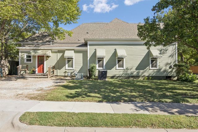 222 W College Street A,B,C, Denton, TX 76201