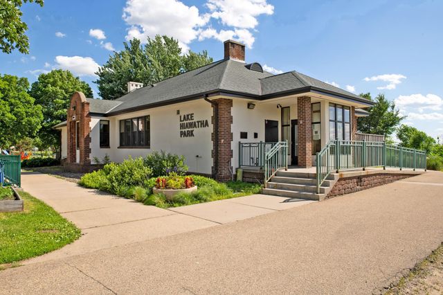 4457 17th Avenue S, Minneapolis, MN 55407