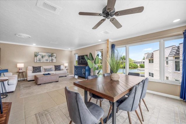 213 FERNWOOD CIRCLE 213, Seminole, FL 33777