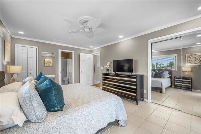 213 FERNWOOD CIRCLE 213, Seminole, FL 33777