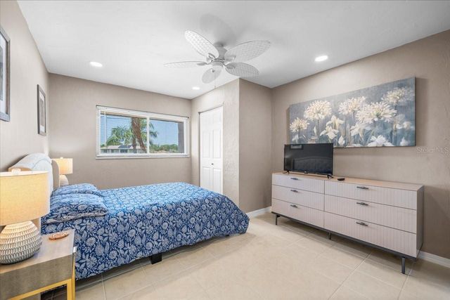 213 FERNWOOD CIRCLE 213, Seminole, FL 33777