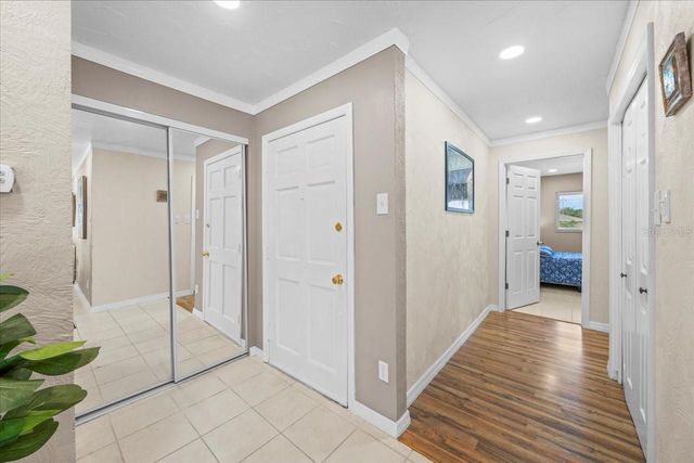 213 FERNWOOD CIRCLE 213, Seminole, FL 33777