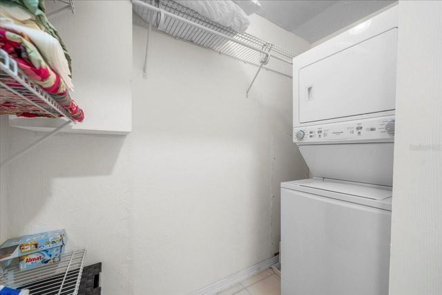 213 FERNWOOD CIRCLE 213, Seminole, FL 33777