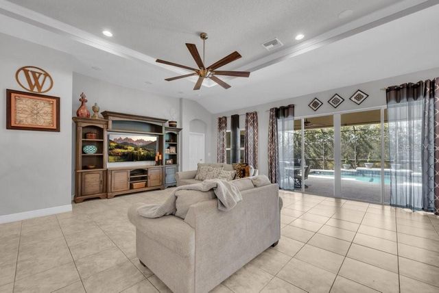 15409 STARLING CROSSING DRIVE, Lithia, FL 33547