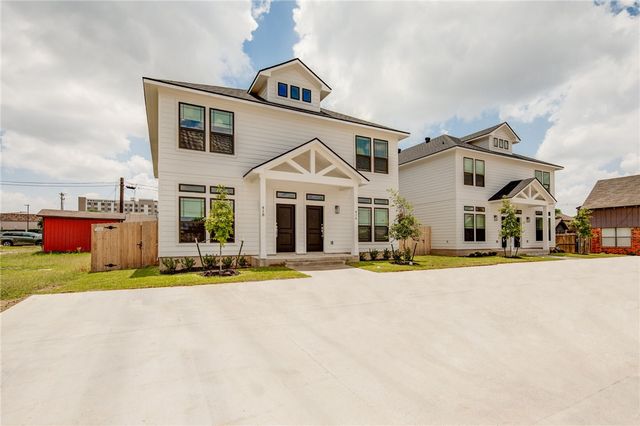 412 Ash Street, College Station, TX 77840