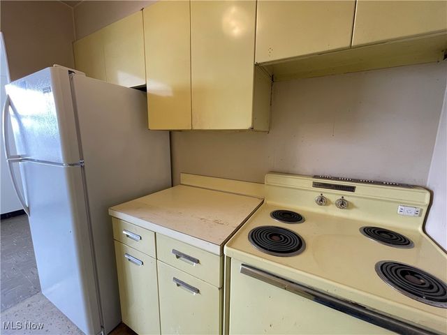 11850 Edgewater Drive 901, Lakewood, OH 44107