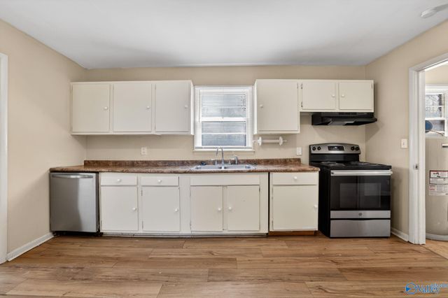 3511 Avondale Drive NW, Huntsville, AL 35810