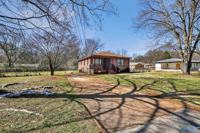 3511 Avondale Drive NW, Huntsville, AL 35810