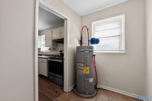 3511 Avondale Drive NW, Huntsville, AL 35810