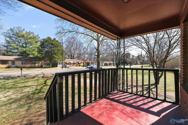 3511 Avondale Drive NW, Huntsville, AL 35810