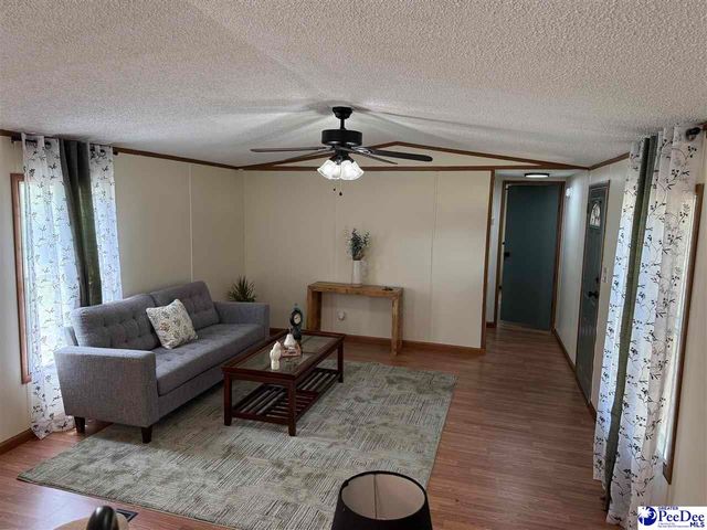 2035 S 5th St, Hartsville, SC 29550