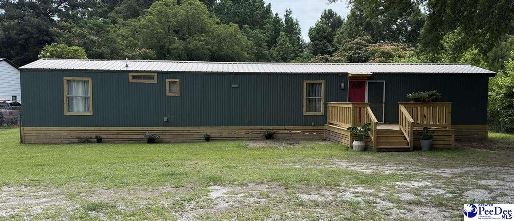 2035 S 5th St, Hartsville, SC 29550