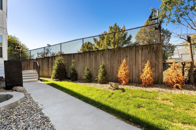 81 Chelsea St, Everett, MA 02149