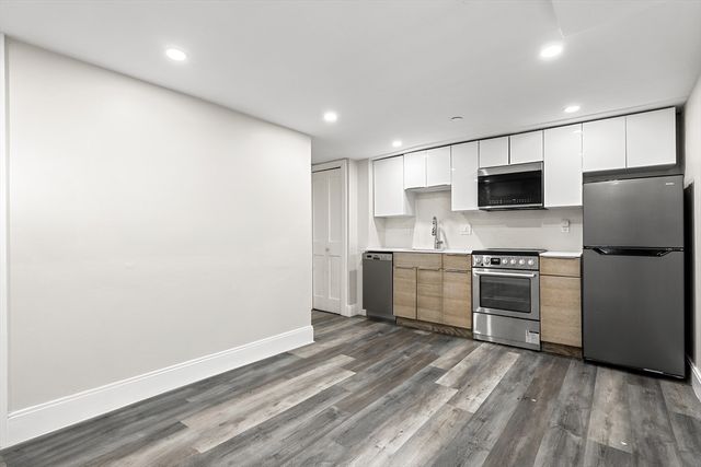 81 Chelsea St, Everett, MA 02149