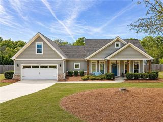 438 Lakewood Drive, Social Circle, GA 30025