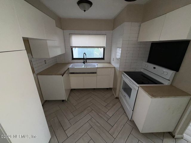 5235 BATLEY Road, Jacksonville, FL 32210