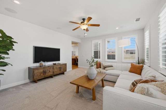 2714 Hidden Trail Loop, Rocklin, CA 95765