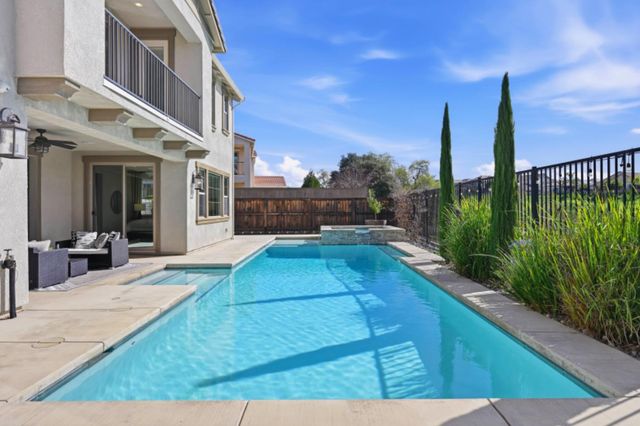 2714 Hidden Trail Loop, Rocklin, CA 95765