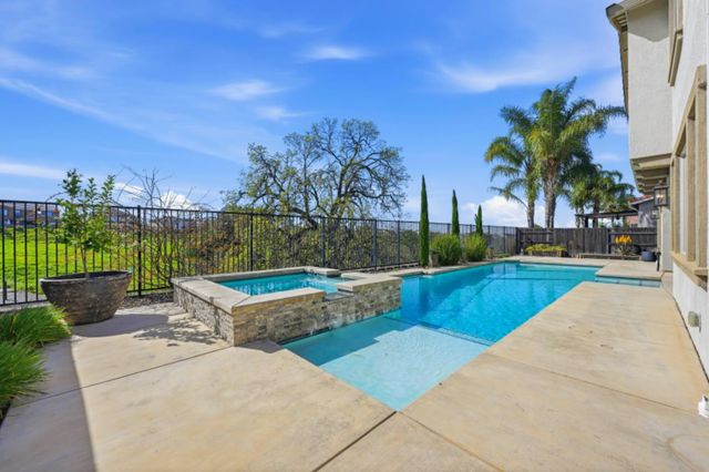 2714 Hidden Trail Loop, Rocklin, CA 95765