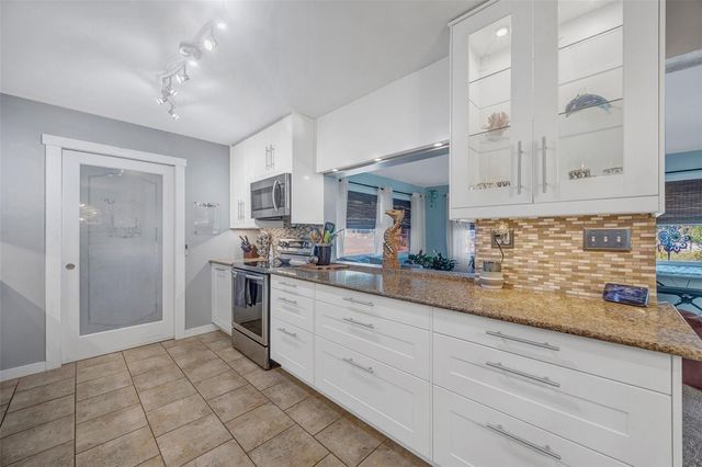 1225 NE 2ND STREET, Crystal River, FL 34429