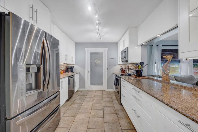 1225 NE 2ND STREET, Crystal River, FL 34429