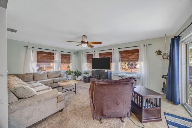 1225 NE 2ND STREET, Crystal River, FL 34429