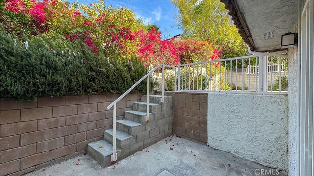 22762 Avenue San Luis, Woodland Hills, CA 91364