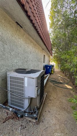 22762 Avenue San Luis, Woodland Hills, CA 91364
