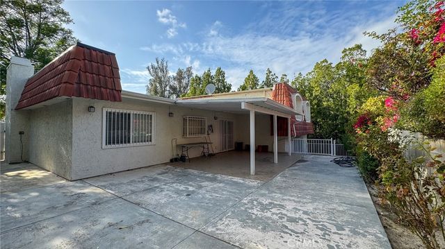 22762 Avenue San Luis, Woodland Hills, CA 91364