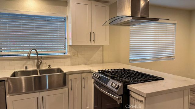 22762 Avenue San Luis, Woodland Hills, CA 91364