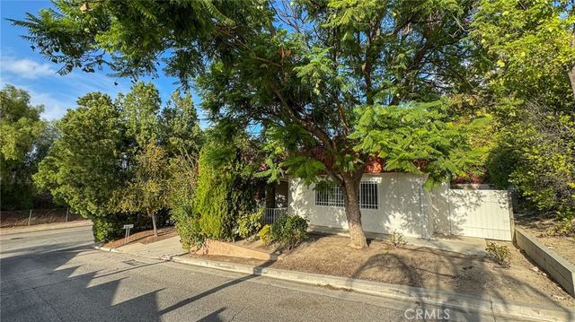 22762 Avenue San Luis, Woodland Hills, CA 91364