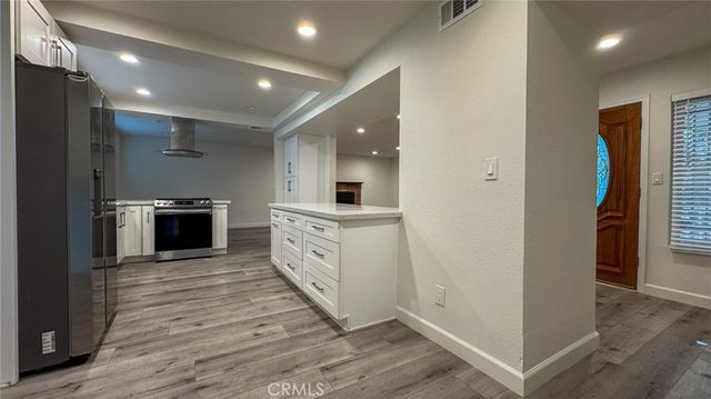 22762 Avenue San Luis, Woodland Hills, CA 91364