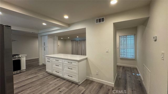 22762 Avenue San Luis, Woodland Hills, CA 91364