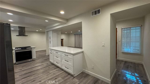 22762 Avenue San Luis, Woodland Hills, CA 91364