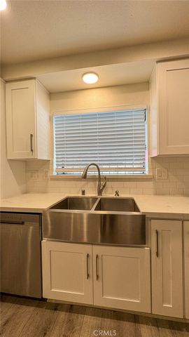22762 Avenue San Luis, Woodland Hills, CA 91364