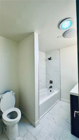 22762 Avenue San Luis, Woodland Hills, CA 91364