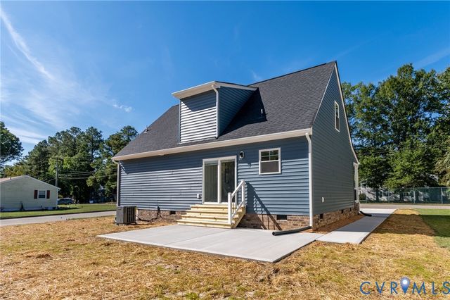 1419 Old Iron Rd, Hopewell, VA 23860