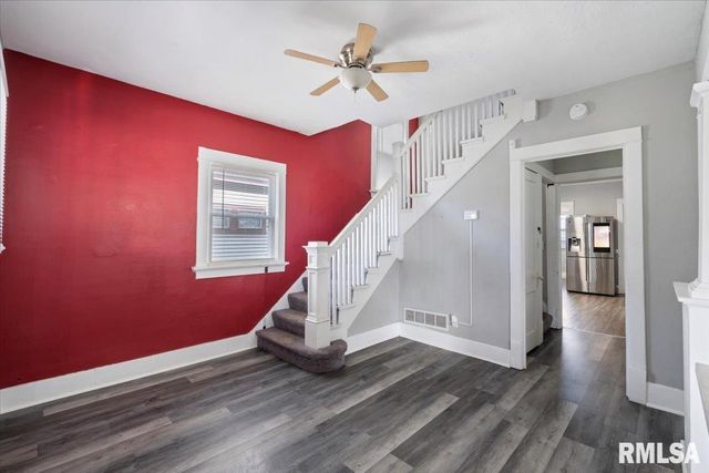 1035 17th Avenue, Rock Island, IL 61021