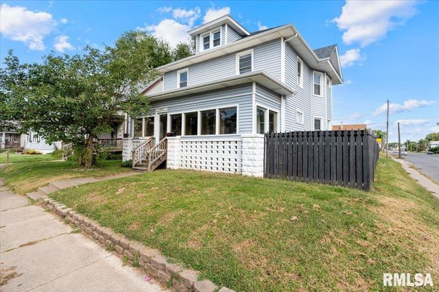 1035 17th Avenue, Rock Island, IL 61021