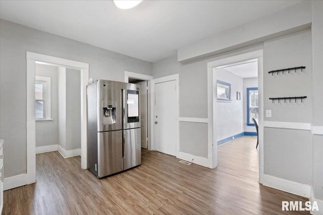 1035 17th Avenue, Rock Island, IL 61021