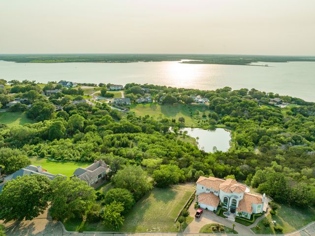 3318 Wood Lake Drive, Waco, TX 76710