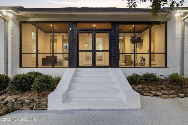 213 Northshore Place, Madison, MS 39110
