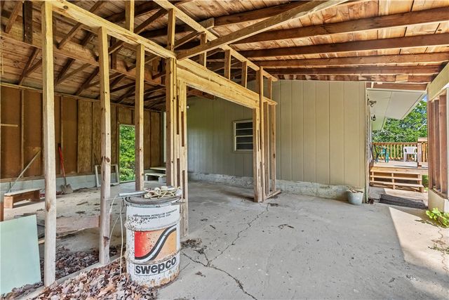 4 Shady Knoll Lane, Yellville, AR 72687