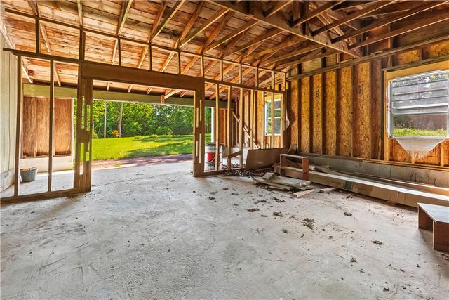 4 Shady Knoll Lane, Yellville, AR 72687