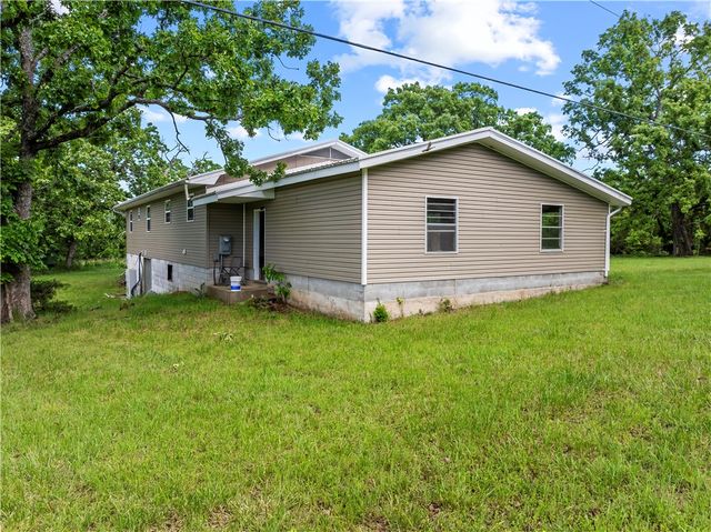 4 Shady Knoll Lane, Yellville, AR 72687