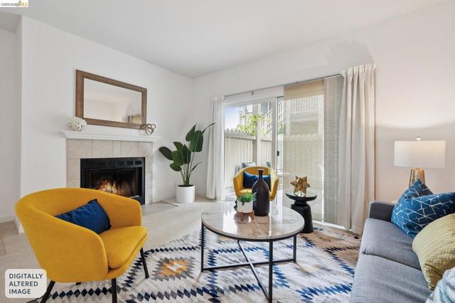 71 Lakeshore Ct, Richmond, CA 94804