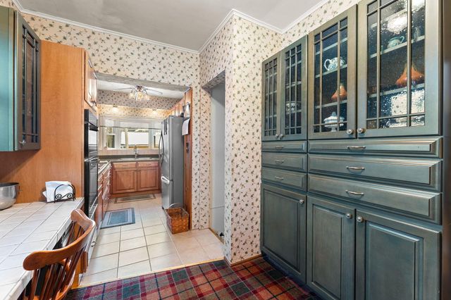 158 S Greenwich Street, Valparaiso, IN 46383