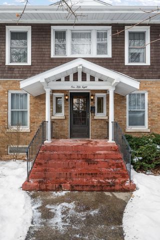 158 S Greenwich Street, Valparaiso, IN 46383